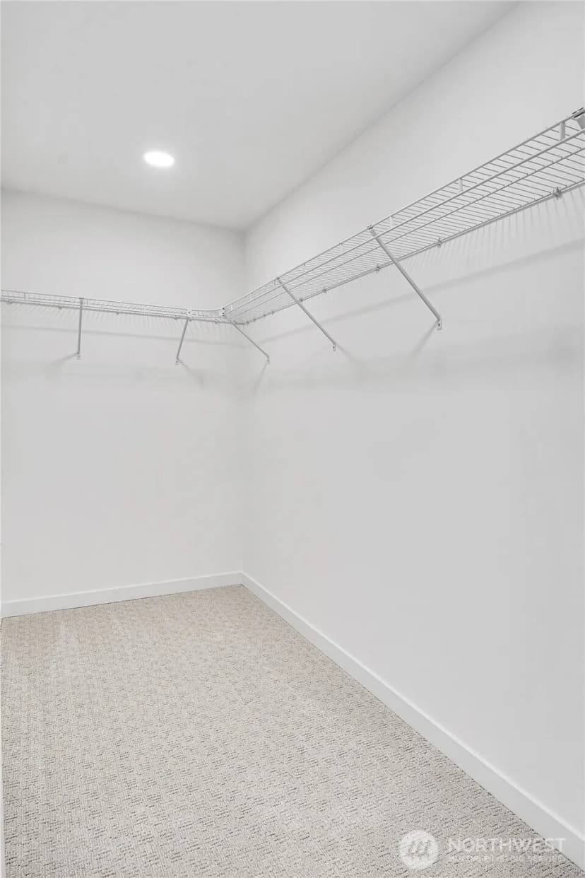 Property photo for 625 W Emerson Street, Seattle photo 23