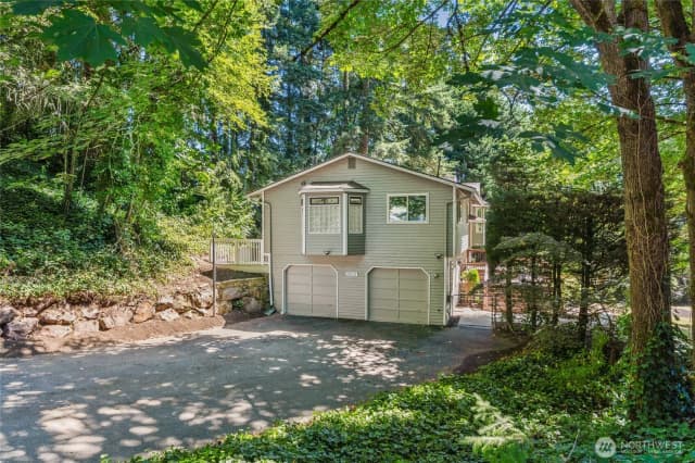 Property photo for 20631 W Richmond Road, Bothell photo 3