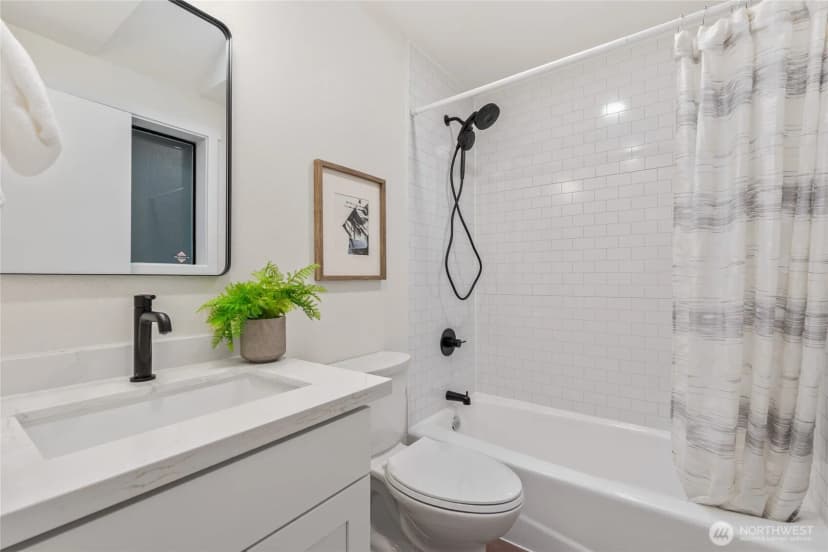 Property photo for 20631 W Richmond Road, Bothell photo 29