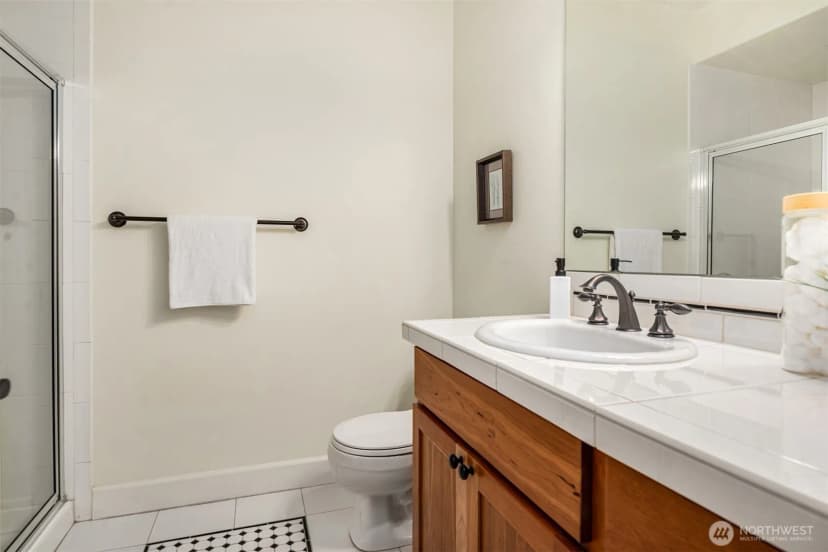 Property photo for 101 Shy Bear Way Nw, Issaquah photo 20