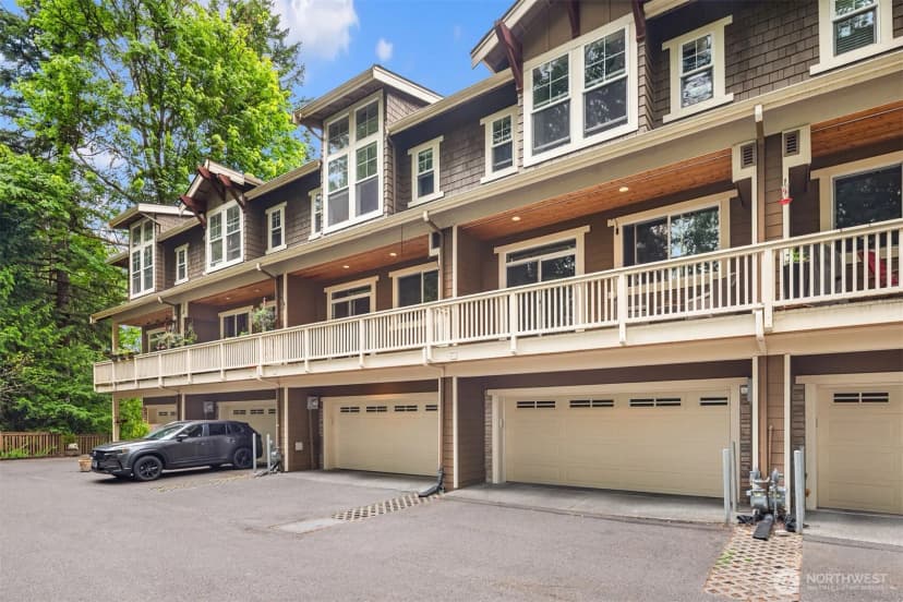 Property photo for 101 Shy Bear Way Nw, Issaquah photo 38
