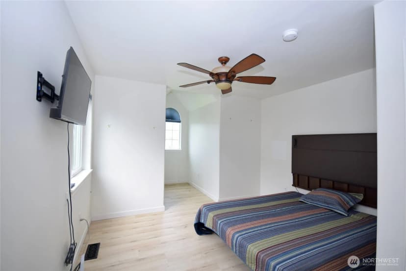 Property photo for 71 John Carl Road, Sequim photo 29