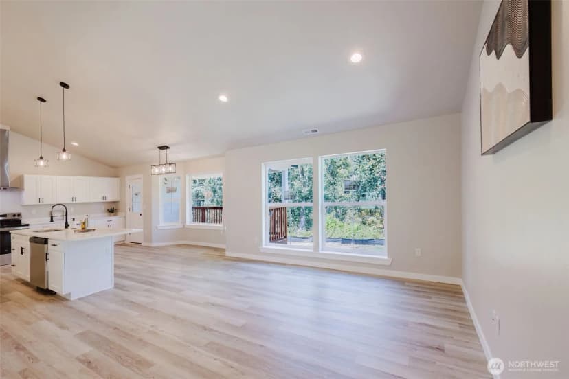Property photo for 7579 E Idaho Street, Port Orchard photo 14