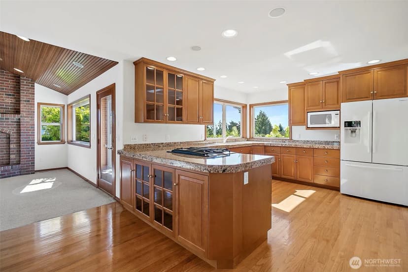 Property photo for 5101 131st Avenue Ct E, Edgewood photo 9