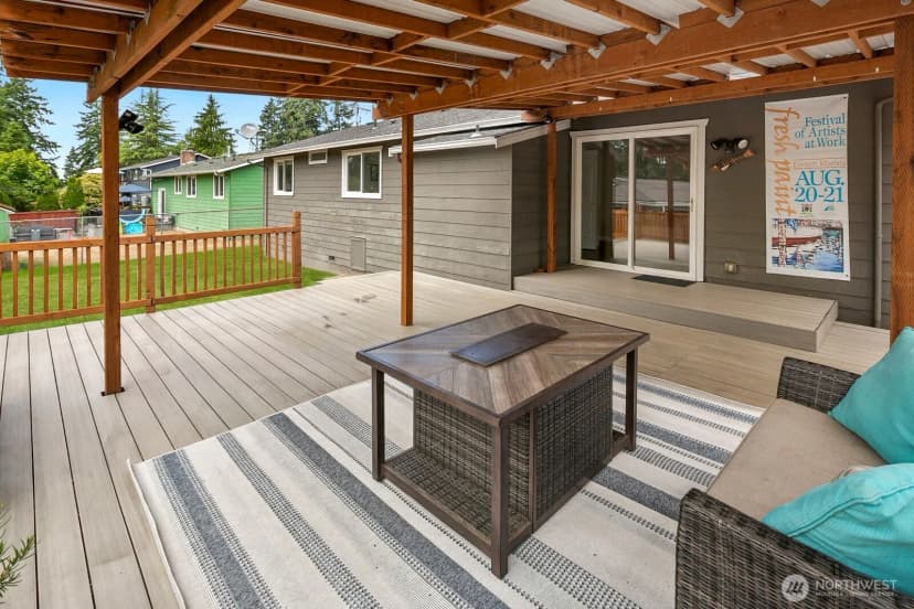Property photo for 414 216th Street Sw, Bothell photo 18