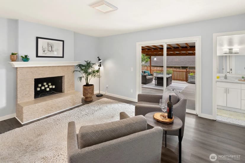 Property photo for 414 216th Street Sw, Bothell photo 4