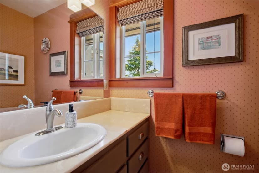 Property photo for 12 Hawks Way, Sequim photo 14