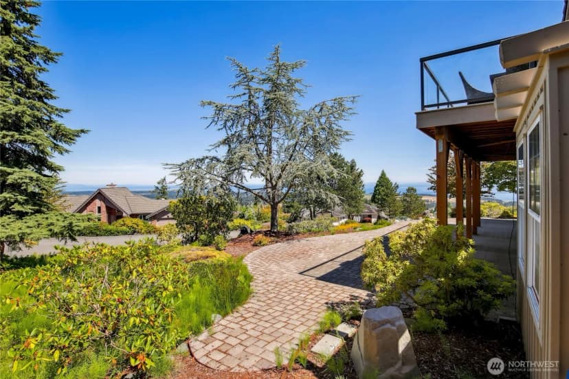 Property photo for 12 Hawks Way, Sequim photo 36