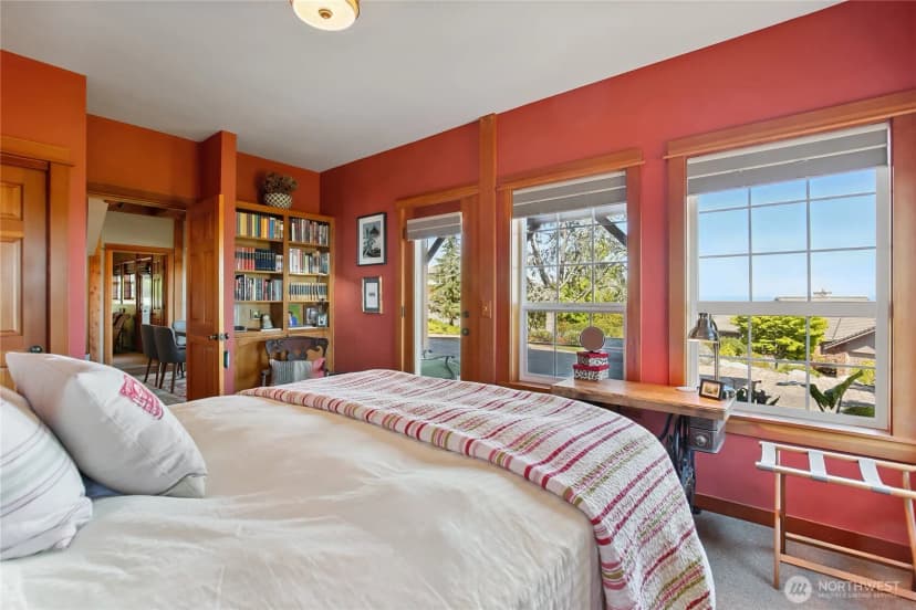 Property photo for 12 Hawks Way, Sequim photo 17