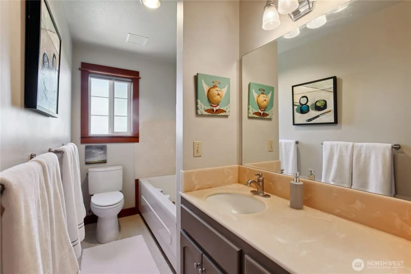 Property photo for 12 Hawks Way, Sequim photo 18