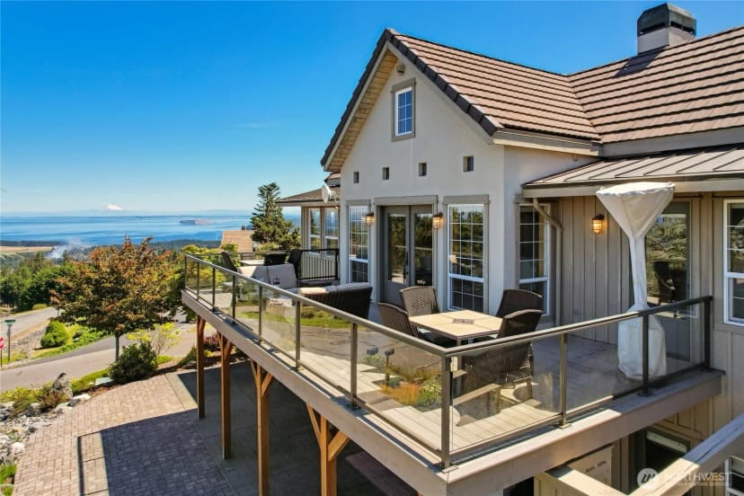 Property photo for 12 Hawks Way, Sequim