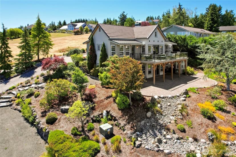Property photo for 12 Hawks Way, Sequim photo 2