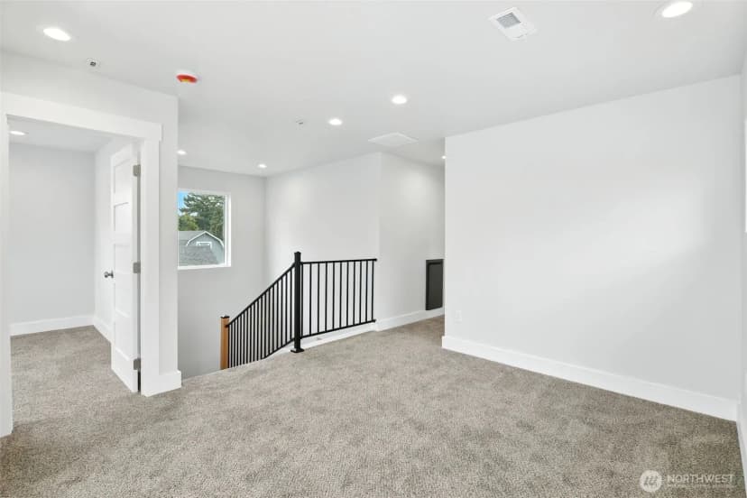 Property photo for 2745 Mountain View Avenue W, University Place photo 33