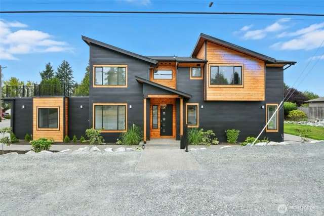 Property photo for 2745 Mountain View Avenue W, University Place photo 2
