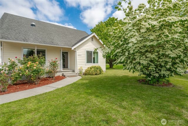Property photo for 1800 Pine Street, Lynden