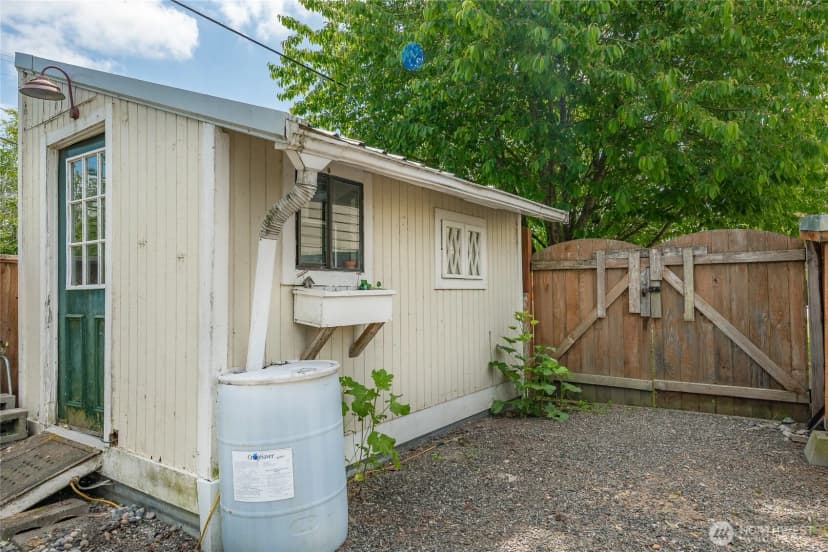 Property photo for 1800 Pine Street, Lynden photo 32