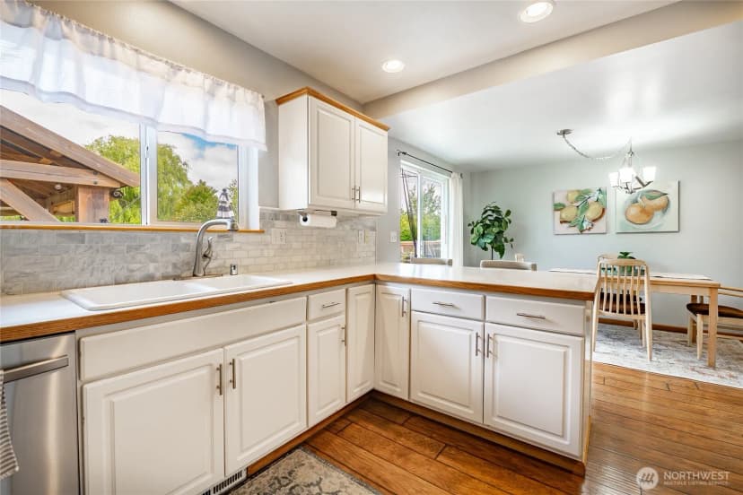 Property photo for 1800 Pine Street, Lynden photo 13