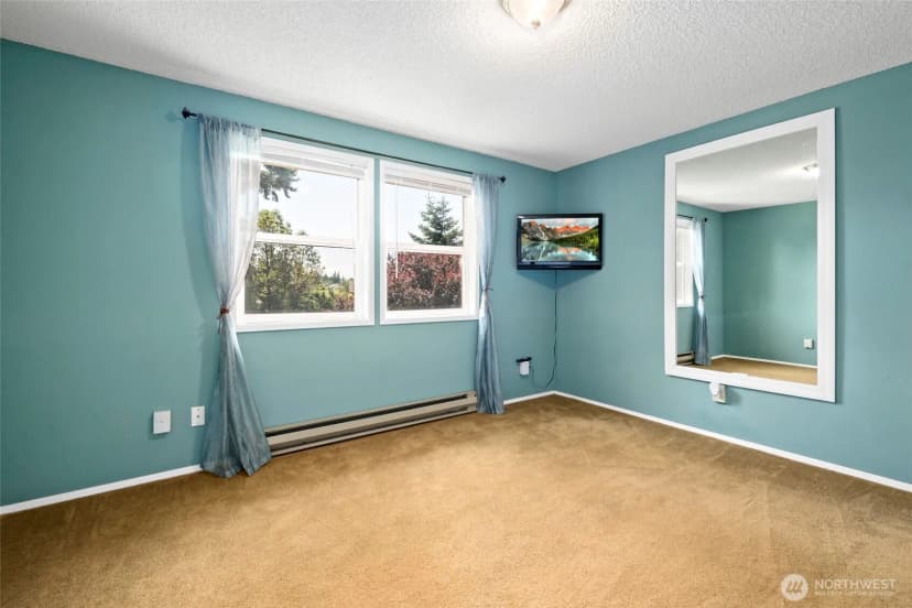 Property photo for 2122 Colonial Way, Oak Harbor photo 24