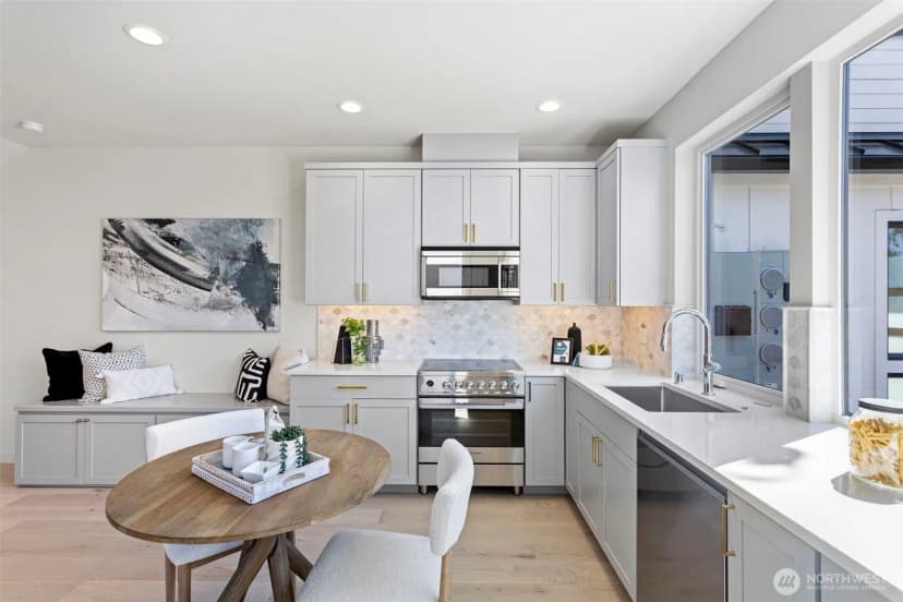 Property photo for 3812 31st Avenue W #b, Seattle photo 11