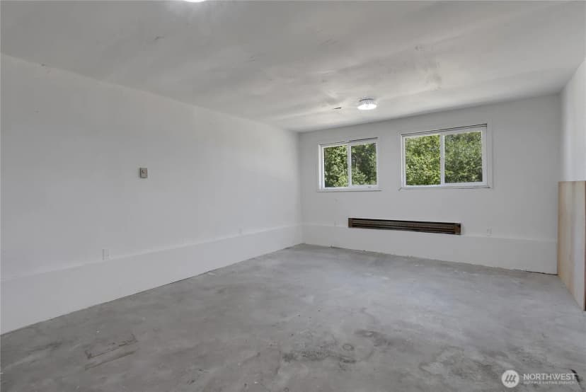 Property photo for 914 109th Avenue Ct E, Edgewood photo 24
