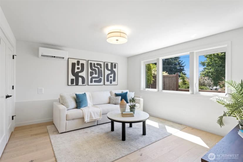Property photo for 3812 31st Avenue W, Seattle photo 5