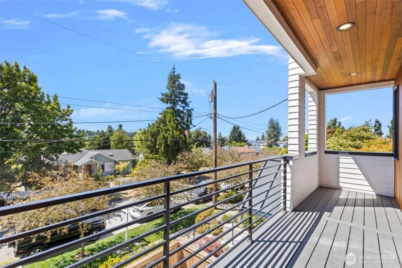 Property photo for 3812 31st Avenue W, Seattle photo 13