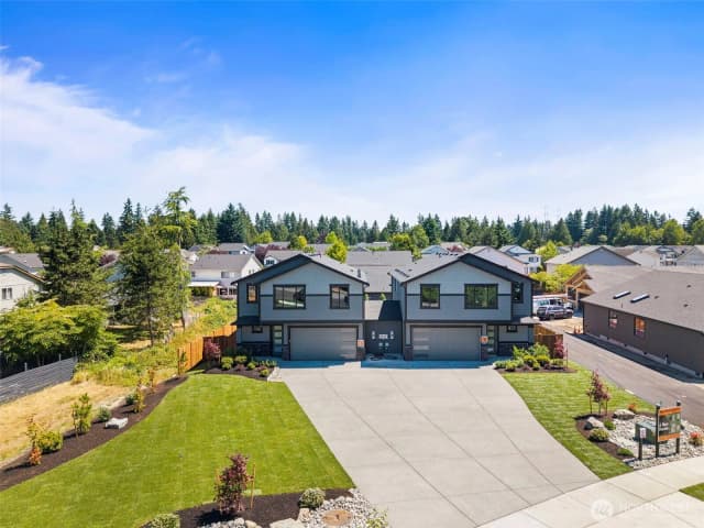 Property photo for 13811 48th Drive Se #a, Snohomish photo 2