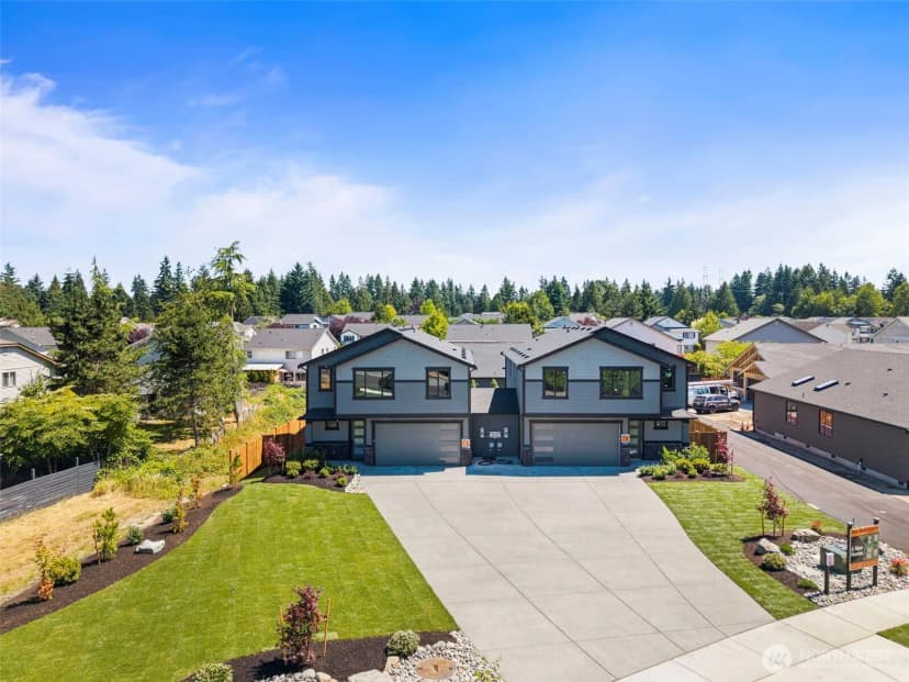 Property photo for 13811 48th Drive Se #a, Snohomish photo 2
