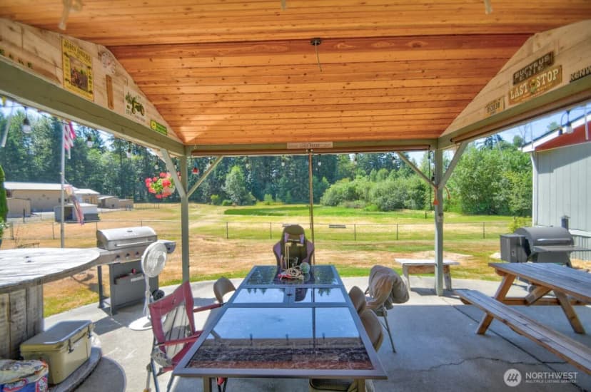 Property photo for 930 Tipsoo Loop N, Rainier photo 27