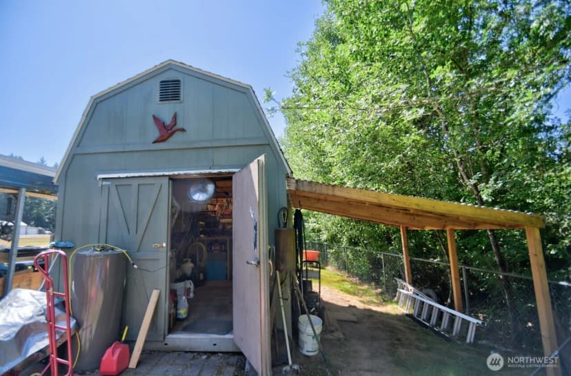 Property photo for 930 Tipsoo Loop N, Rainier photo 34