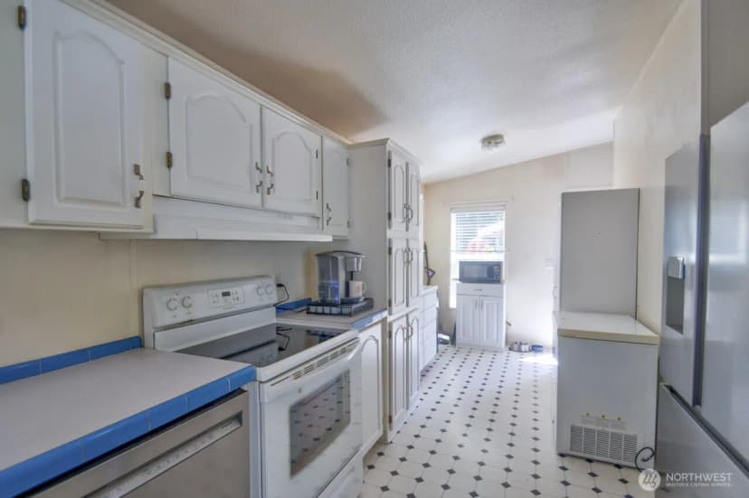 Property photo for 930 Tipsoo Loop N, Rainier photo 12