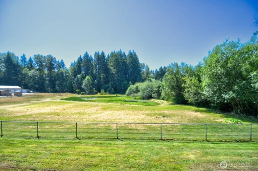 Property photo for 930 Tipsoo Loop N, Rainier photo 32
