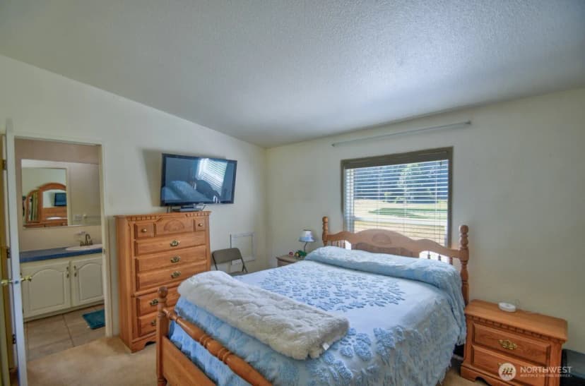 Property photo for 930 Tipsoo Loop N, Rainier photo 17