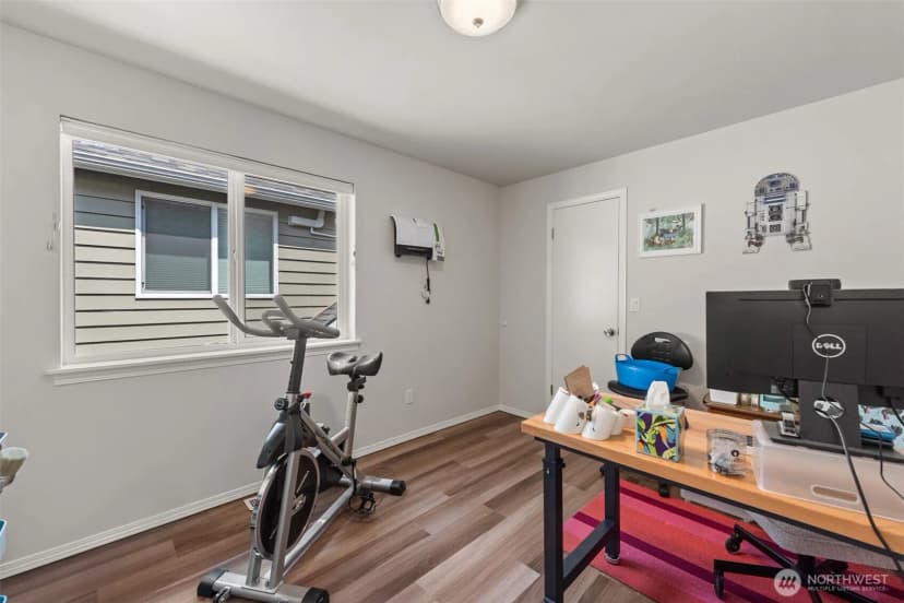 Property photo for 10307 Ave 46th Avenue Ne, Seattle photo 16