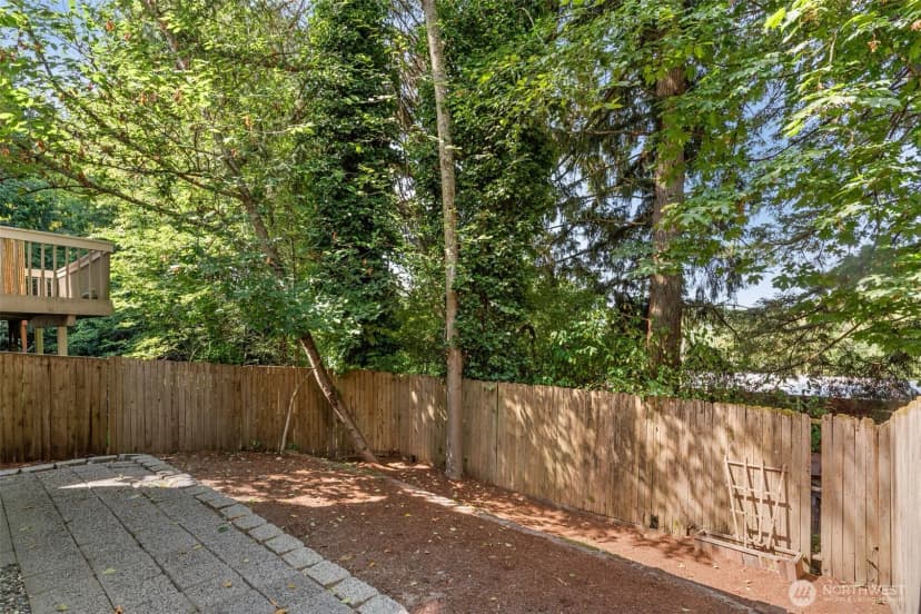 Property photo for 10307 Ave 46th Avenue Ne, Seattle photo 25