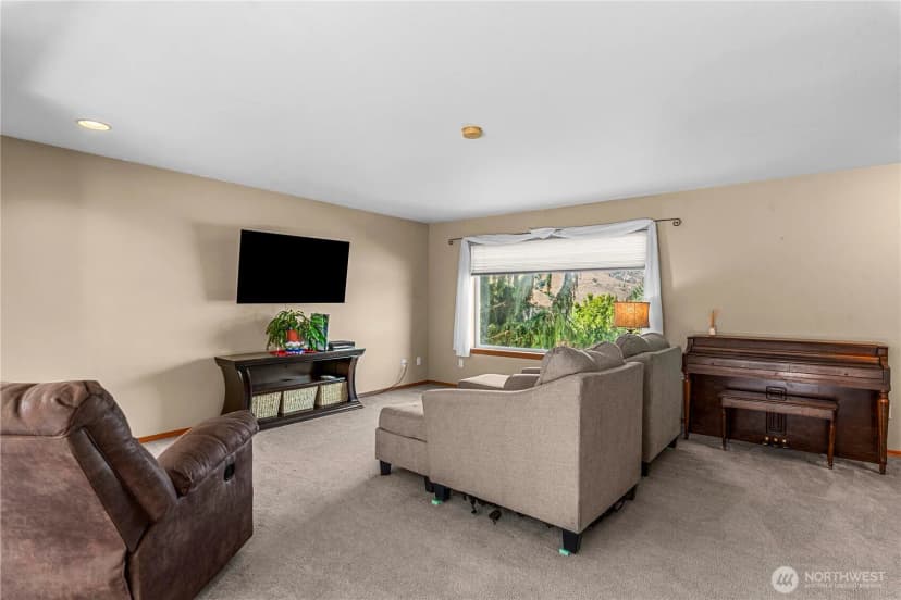 Property photo for 717 S Lexington Place, East Wenatchee photo 15