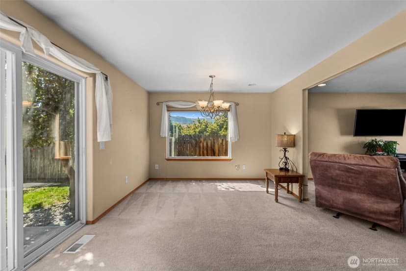 Property photo for 717 S Lexington Place, East Wenatchee photo 11