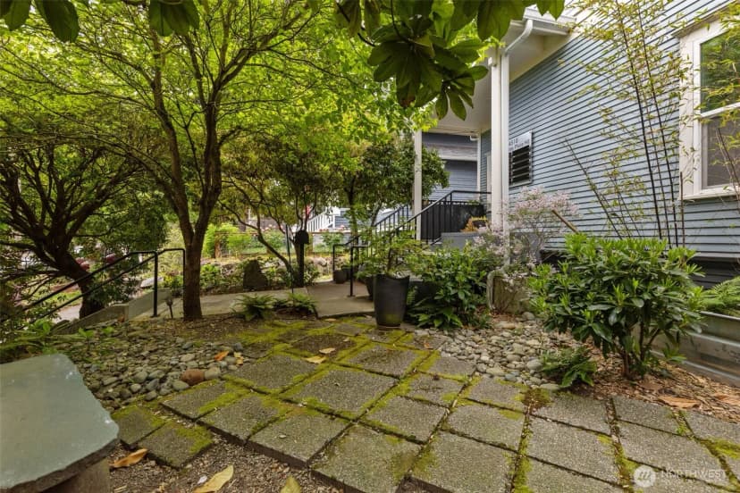 Property photo for 4510 Thackeray Ne, Seattle photo 35