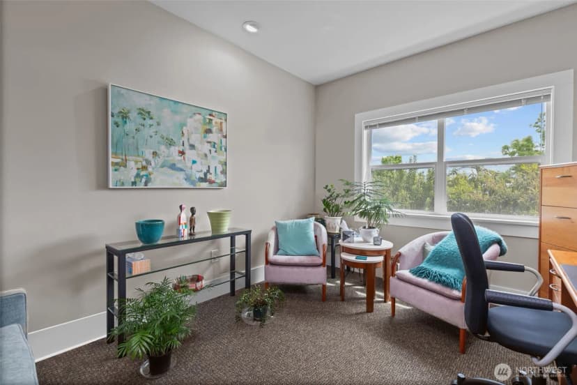 Property photo for 4510 Thackeray Ne, Seattle photo 22