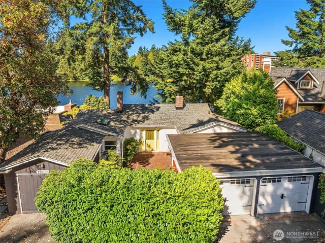 Property photo for 13302 Bitter Place N, Seattle