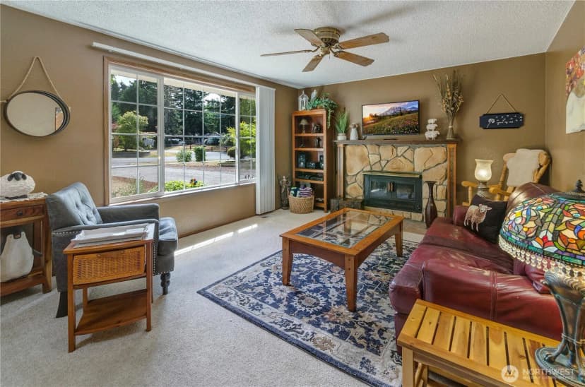 Property photo for 11630 211th Avenue E, Bonney Lake photo 5