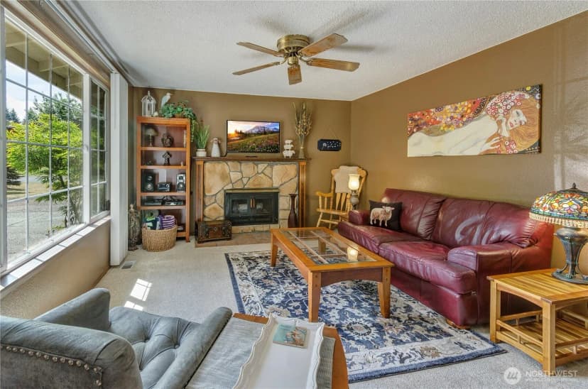 Property photo for 11630 211th Avenue E, Bonney Lake photo 4