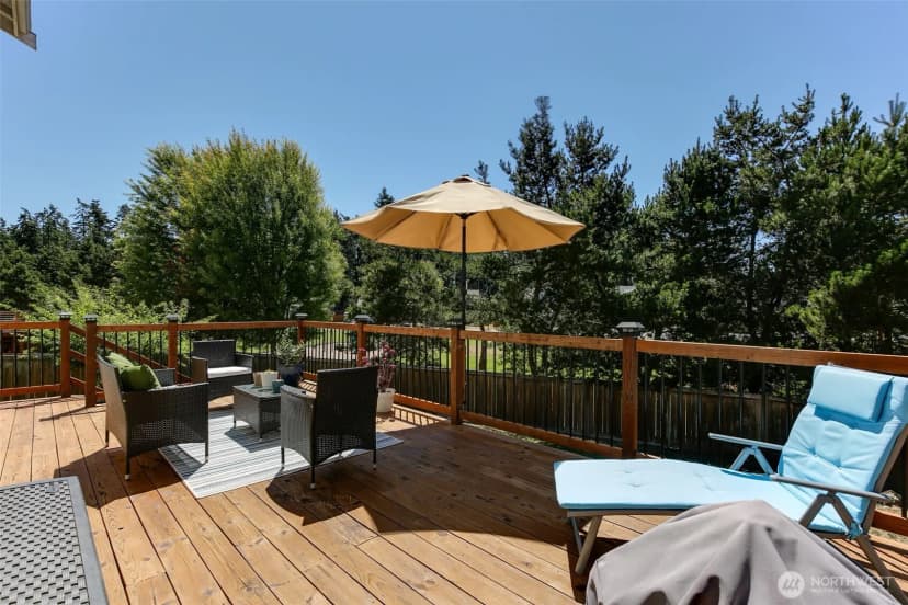 Property photo for 1003 Nw Kelly Place, Oak Harbor photo 16