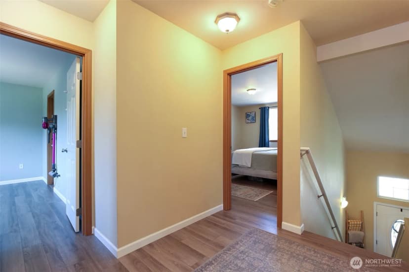 Property photo for 1003 Nw Kelly Place, Oak Harbor photo 14