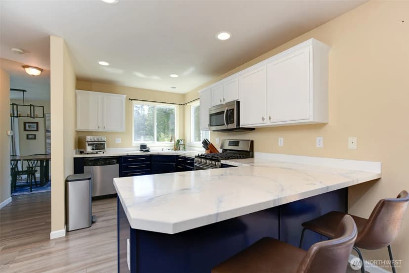 Property photo for 1003 Nw Kelly Place, Oak Harbor photo 9