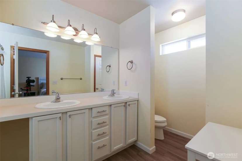 Property photo for 1003 Nw Kelly Place, Oak Harbor photo 19