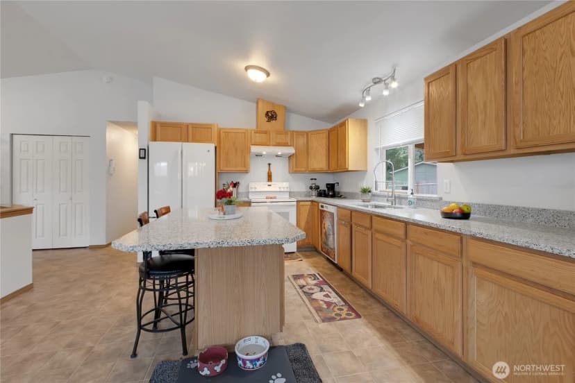 Property photo for 12906 Ridgewood Drive E, Bonney Lake photo 8