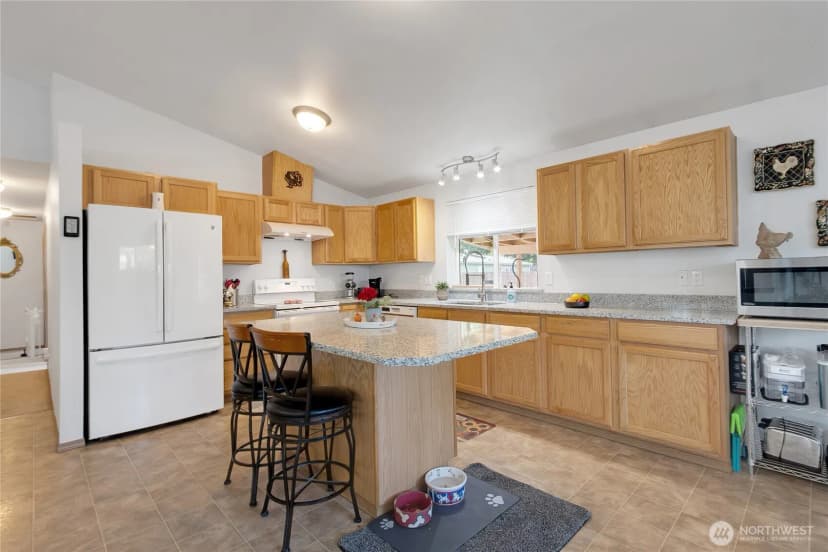 Property photo for 12906 Ridgewood Drive E, Bonney Lake photo 7
