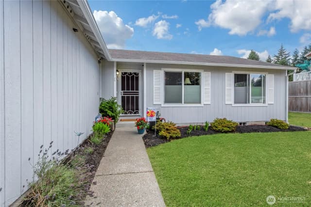 Property photo for 12906 Ridgewood Drive E, Bonney Lake photo 2