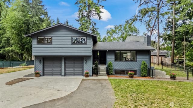 Property photo for 7219 96th Street Nw, Gig Harbor photo 2